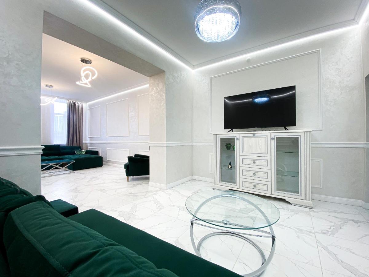 Tamanska Apartments Lviv Exteriör bild
